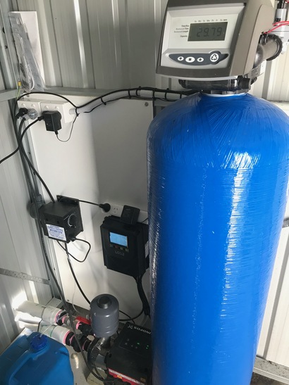 Domestic ground water iron removal filter 